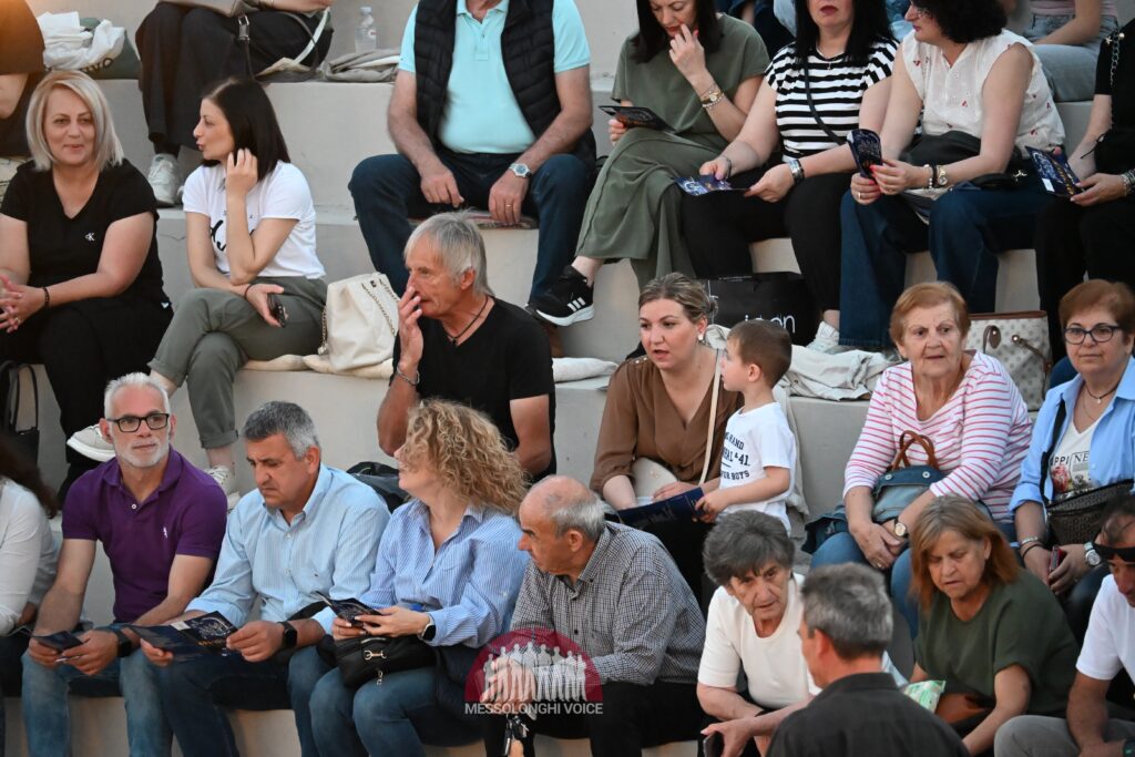 Το «Χοροτέχνημα» εντυπωσίασε το κοινό στο Μεσολόγγι με την παράσταση «Θυσίες που δεν ξεχνιούνται» (δείτε φώτο)