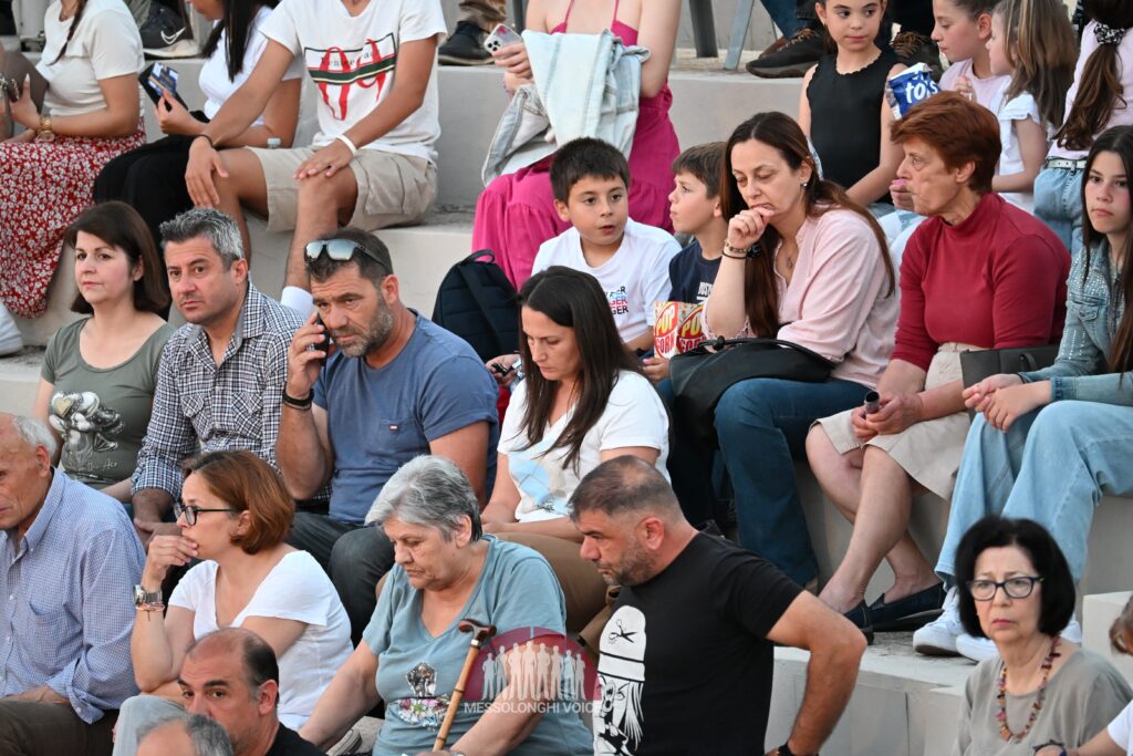 Το «Χοροτέχνημα» εντυπωσίασε το κοινό στο Μεσολόγγι με την παράσταση «Θυσίες που δεν ξεχνιούνται» (δείτε φώτο)