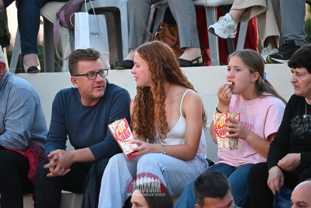 Το «Χοροτέχνημα» εντυπωσίασε το κοινό στο Μεσολόγγι με την παράσταση «Θυσίες που δεν ξεχνιούνται» (δείτε φώτο)