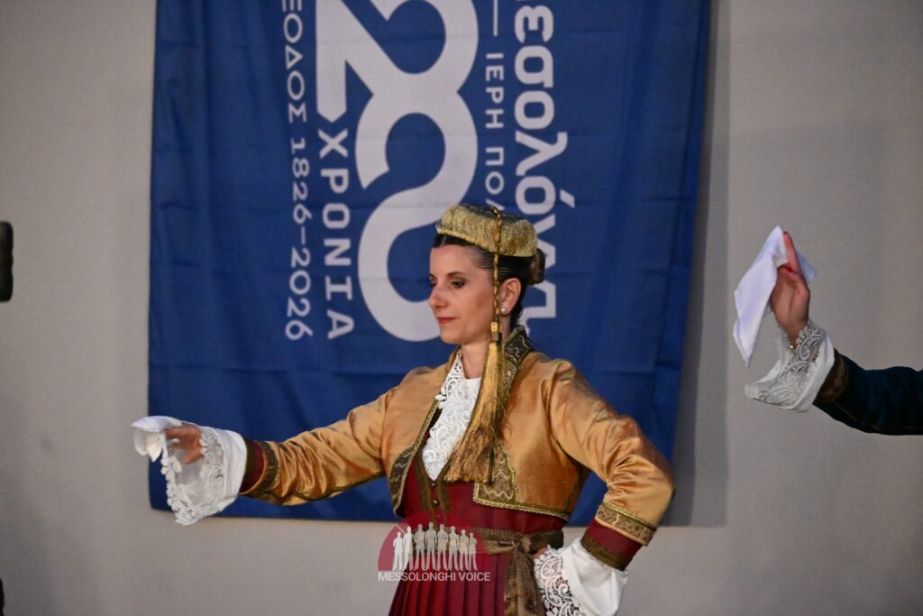 Το «Χοροτέχνημα» εντυπωσίασε το κοινό στο Μεσολόγγι με την παράσταση «Θυσίες που δεν ξεχνιούνται» (δείτε φώτο)