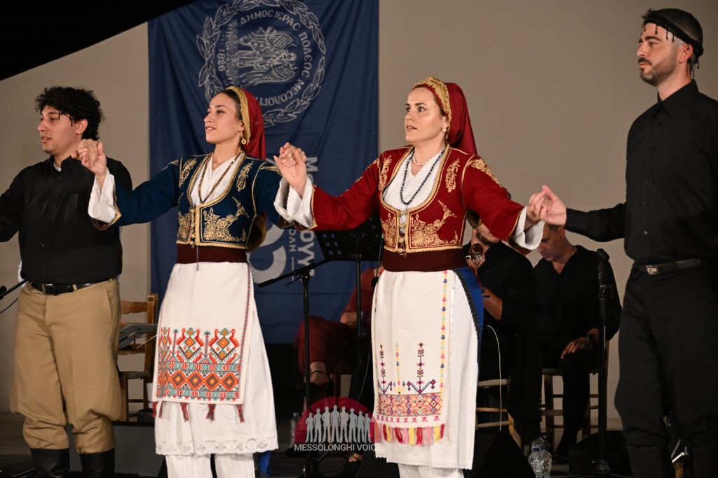 Το «Χοροτέχνημα» εντυπωσίασε το κοινό στο Μεσολόγγι με την παράσταση «Θυσίες που δεν ξεχνιούνται» (δείτε φώτο)