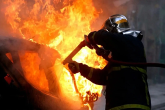 Δυτ. Ελλάδα: Από θαύμα σώθηκε οδηγός στην Πάτρα - Το αυτοκίνητό του τυλίχθηκε στις φλόγες