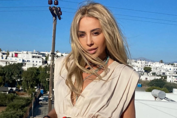«Λύγισαν» οι Αιτωλοακαρνάνες από τον χαμό της Γωγώς Μαστροκώστα (VIDEO)