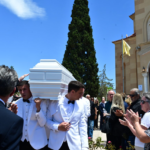 Μεσολόγγι: Σε κλίμα οδύνης η ταφή της Γωγώς Μαστροκώστα στον Αγ. Γεώργιο