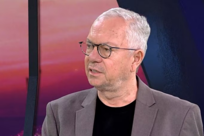 Στ. Μαλέλης για την επιστροφή Τσίπρα: «Ταράζονται τα νερά» – «Πρέπει το ΠΑΣΟΚ να βρει συγκεκριμένο αφήγημα»
