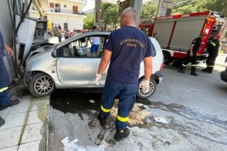 Αιτωλοακαρνανία: Αυτοκίνητο «καρφώθηκε» σε πρατήριο καυσίμων (Βίντεο)
