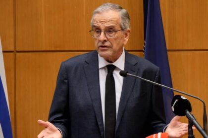 Σαμαράς για νέο κόμμα: Μου λένε έφτασες 75, γιατί δεν κάθεσαι ήσυχος; Απαντώ, στους αγώνες για την πατρίδα δεν υπάρχει σύνταξη, πήρα τις αποφάσεις μου