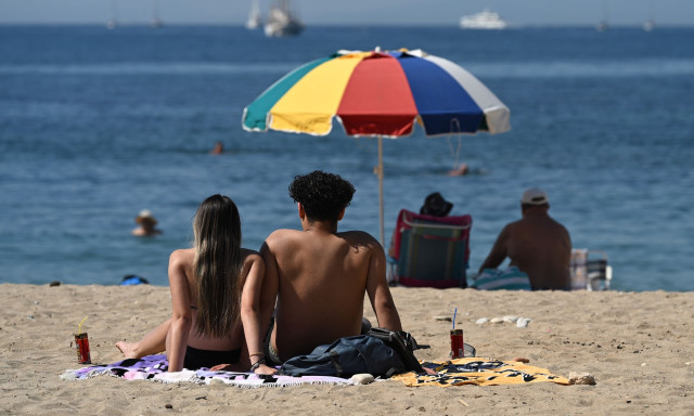 Καιρός: Έρχεται θερμή εισβολή το επόμενο 15ημερο – Τι απαντά ο Κολυδάς στα σενάρια για καύσωνα