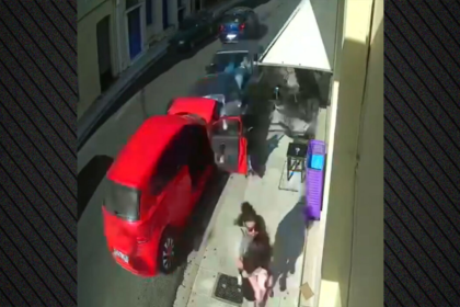«Άκουσα το γκάζι και το πρώτο που σκέφτηκα ήταν να πάρω το παιδί μου αγκαλιά» λέει η μητέρα για το τρομακτικό τροχαίο στη Ναύπακτο