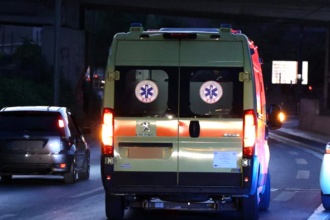 20χρονο κορίτσι πήδηξε από τον 6ο όροφο στο Μοναστηράκι