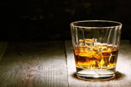 Πάτρα: 15χρονη διακομίστηκε στο νοσοκομείο σε κατάσταση μέθης – Συνελήφθη η γιαγιά της