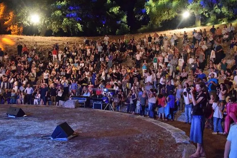Όλα έτοιμα για το 37ο Φεστιβάλ Οινιαδών – Το πλήρες πρόγραμμα παραστάσεων και συναυλιών