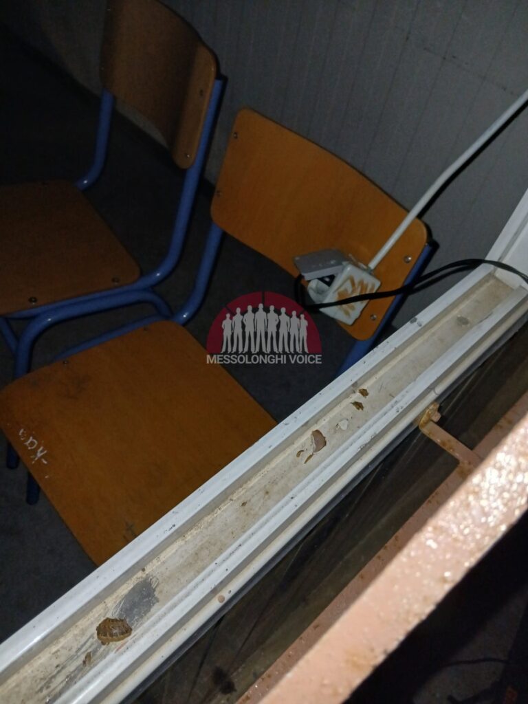 Μεσολόγγι: Συνελήφθησαν τρεις ανήλικοι για φθορές στην Παλαμαϊκή Σχολή