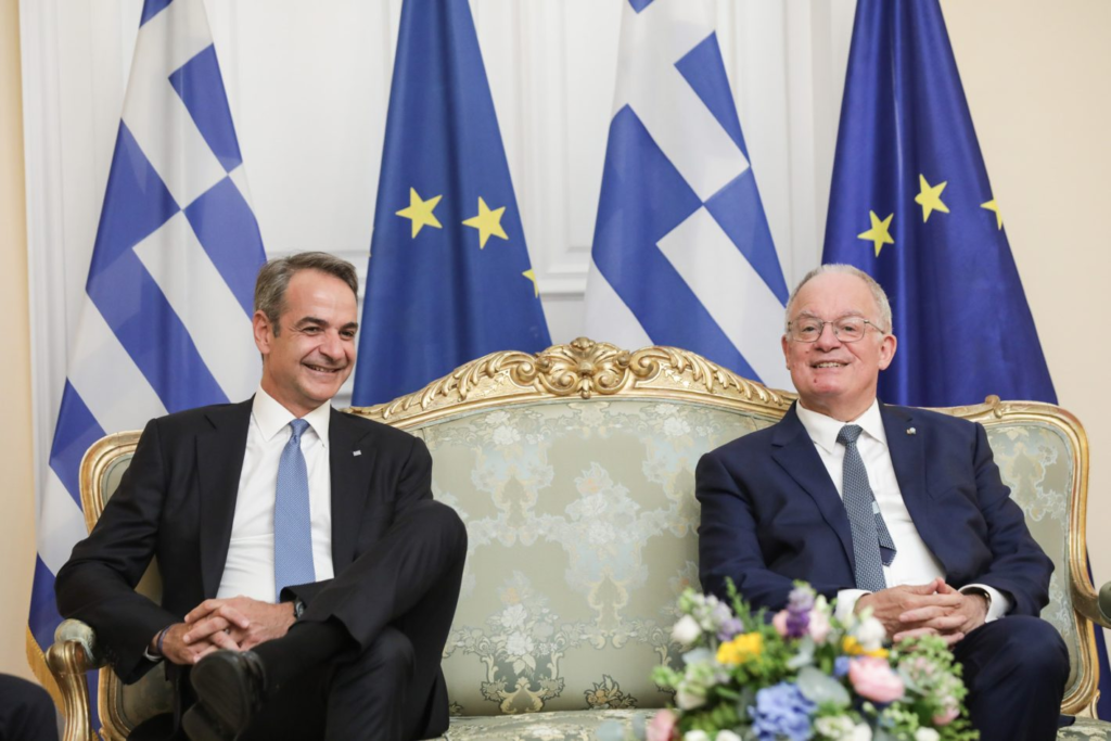 Χωρίς Τσίπρα, Σαμαρά και Καραμανλή η δεξίωση για τα 52 χρόνια της Δημοκρατίας