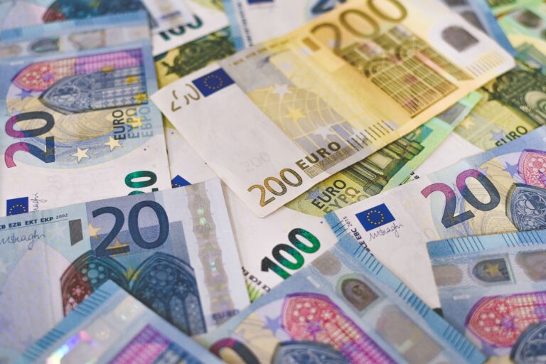 Εξωδικαστικός μηχανισμός: Στα 5.000 ευρώ το κατώφλι – Ρύθμιση χρεών για 1 εκατομμύριο μικροοφειλέτες