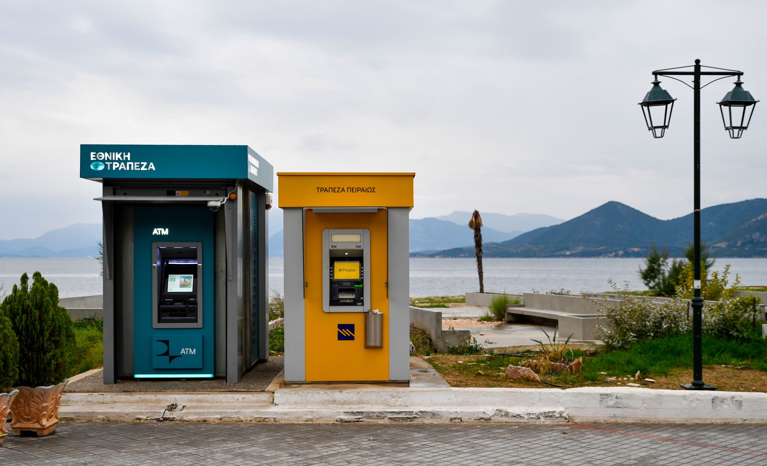 Κατά της επαναφοράς της 13ης σύνταξης ο διοικητής της ΤτΕ Γ. Στουρνάρας – «Θα οδηγήσει πάλι σε δύσκολες καταστάσεις»