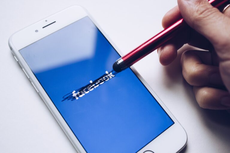 Προβλήματα σε Facebook, Instagram και Messenger – Προβλήματα σύνδεσης και στην Ελλάδα