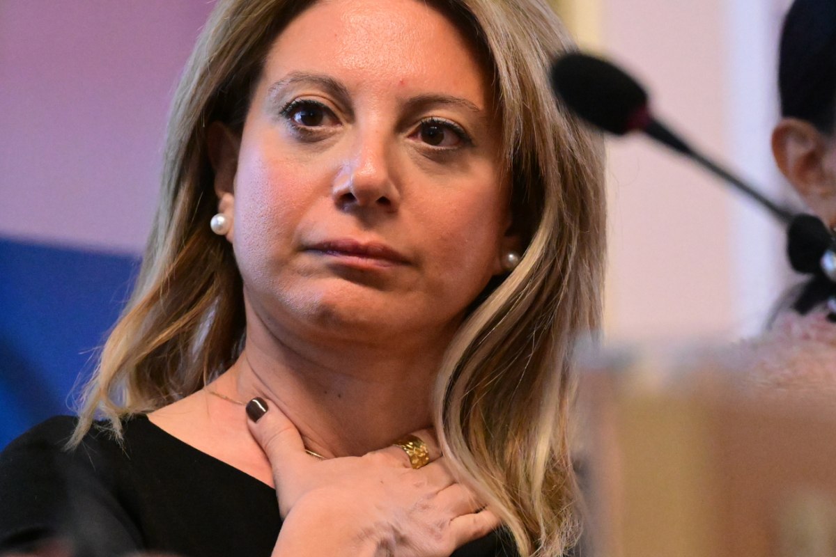 Καρυστιανού κατά ΜΜΕ: Έφυγαν 1.000 από τη ΝΔ για Σαμαρά και οι περισσότεροι ασχολούνται με ένα μέλος μας από το Μεσολόγγι