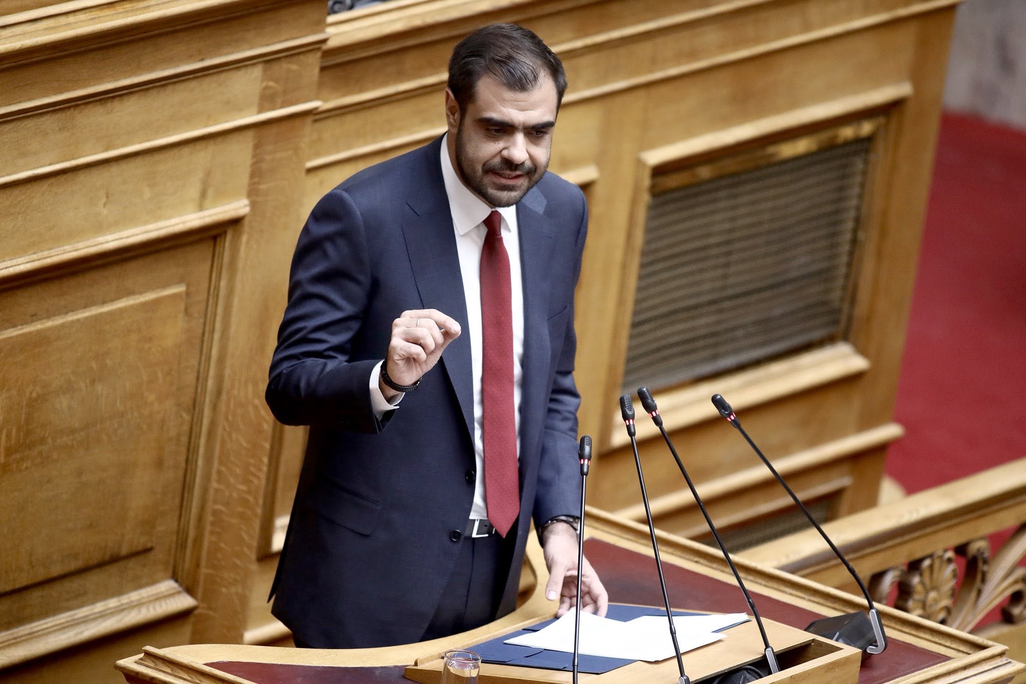 Social Media: Όριο ηλικίας τα 15 έτη από το 2027 – Τι προτείνει ο Παύλος Μαρινάκης για την προστασία των ανηλίκων