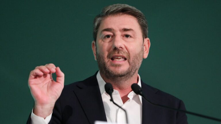 Νίκος Ανδρουλάκης: «Η Ελλάδα χρειάζεται νέα πορεία – η στιγμή είναι τώρα» – Το μήνυμα της 3ης Σεπτέμβρη για το ΠΑΣΟΚ