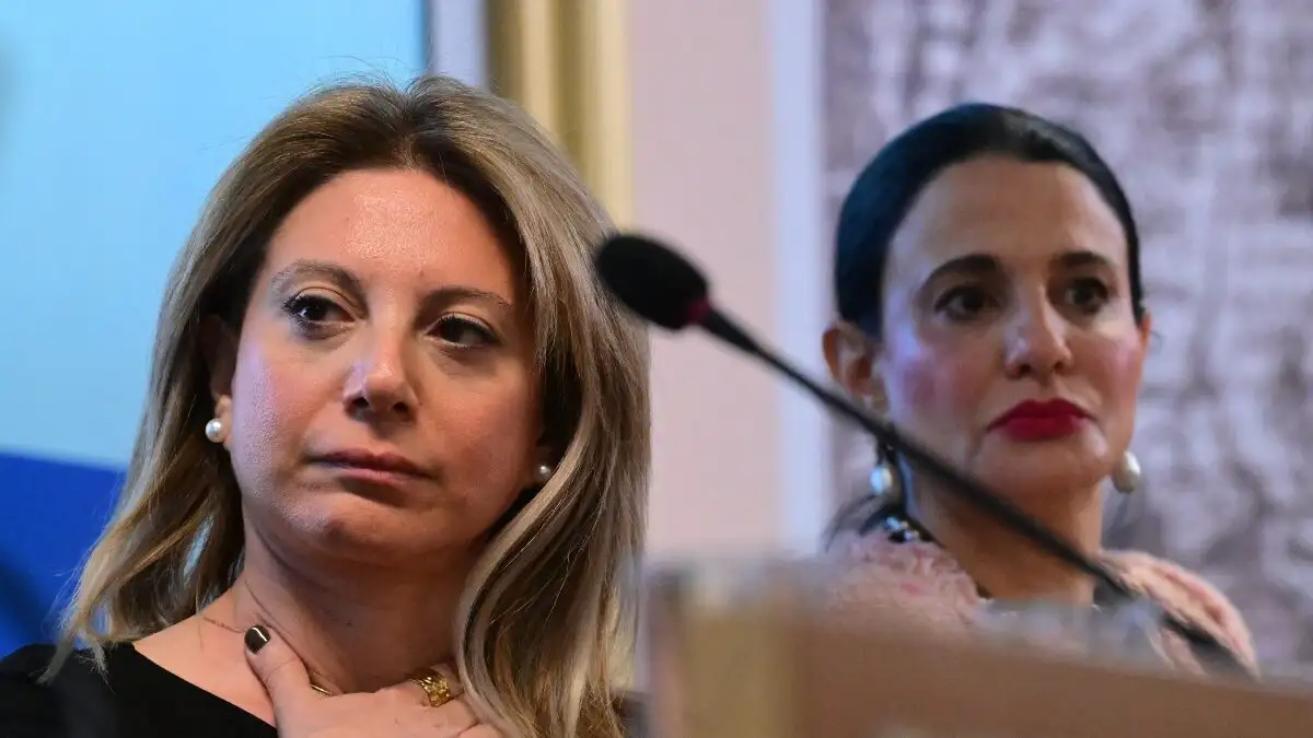 «Ε όχι κι έτσι βρε Μαρίες» – Ιδρυτικό στέλεχος καταγγέλλει Καρυστιανού και Γρατσία