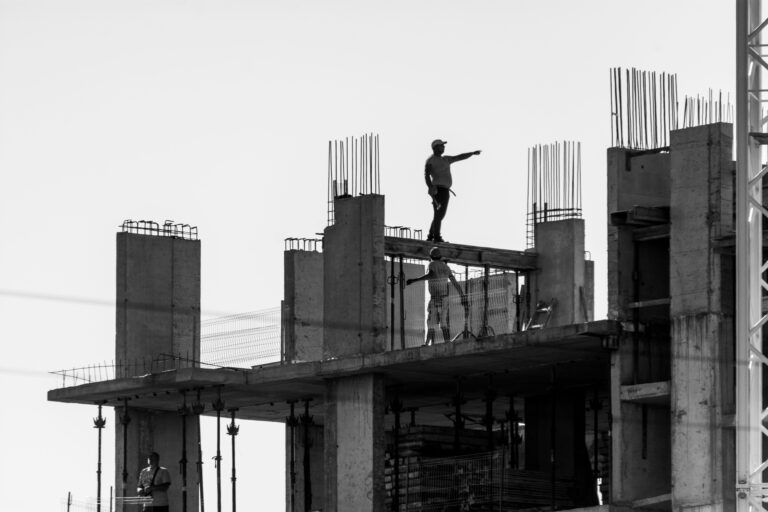 e-ΕΦΚΑ: Πληρωμή Αδειοδωρόσημου 57,4 εκατ. ευρώ σε 91.455 οικοδόμους την Παρασκευή