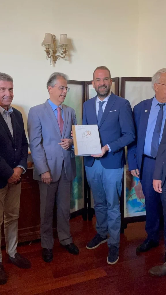 «Olympian Land» στην Κίνα: Ο Φαρμάκης «ανοίγει» δρόμους για τουρισμό και προϊόντα της Δυτικής Ελλάδας