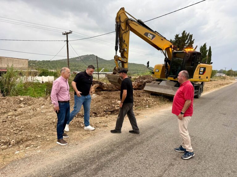 Βόνιτσα: Σε εξέλιξη οι εργασίες καθαρισμού των αποστραγγιστικών τάφρων – Αυτοψία Μαυρομάτη στην τάφρο Αγίου Νεκταρίου (Φωτό + Βίντεο)
