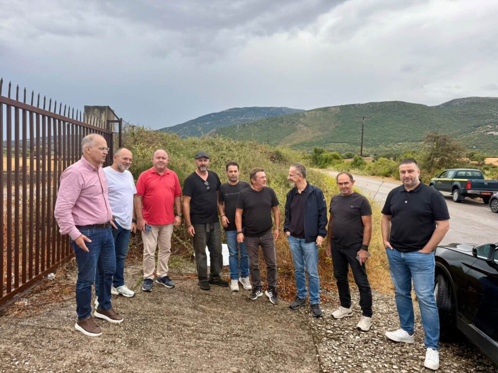 Βόνιτσα: Σε εξέλιξη οι εργασίες καθαρισμού των αποστραγγιστικών τάφρων – Αυτοψία Μαυρομάτη στην τάφρο Αγίου Νεκταρίου (Φωτό + Βίντεο)