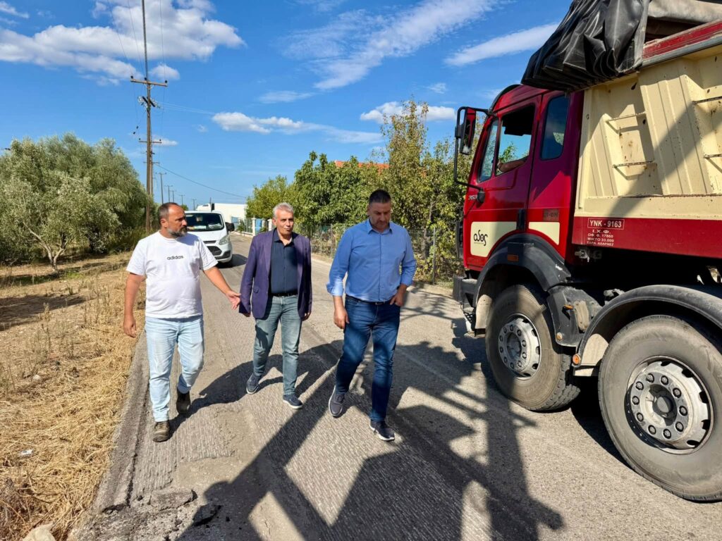Μεσολόγγι: 3 χιλιόμετρα άσφαλτος στον Άγιο Θωμά – Ξεκίνησαν οι εργασίες από την Περιφέρεια