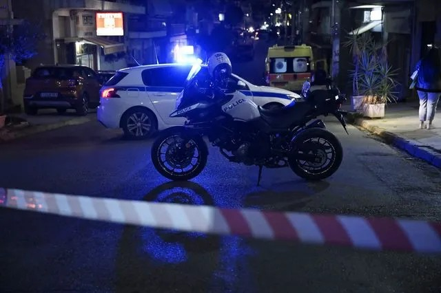 Ο Αλκέτ Ριζάι εμπλέκεται στο επεισόδιο με τους πυροβολισμούς στην Ανάβυσσο