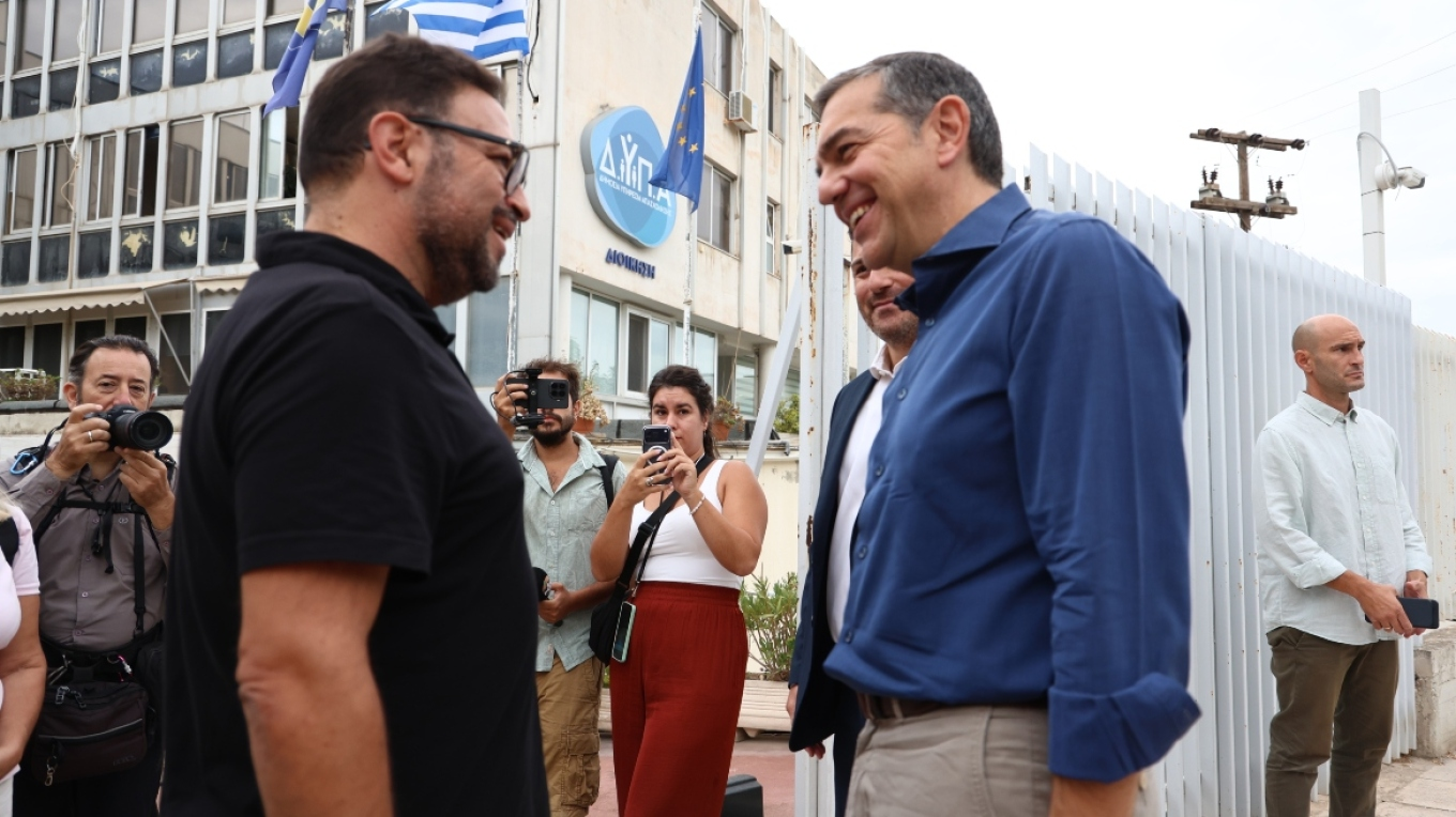 Τσίπρας από ΔΥΠΑ: «Το επίδομα ανεργίας δεν είναι κρατική γενναιοδωρία αλλά ανταποδοτική ασφαλιστική παροχή»