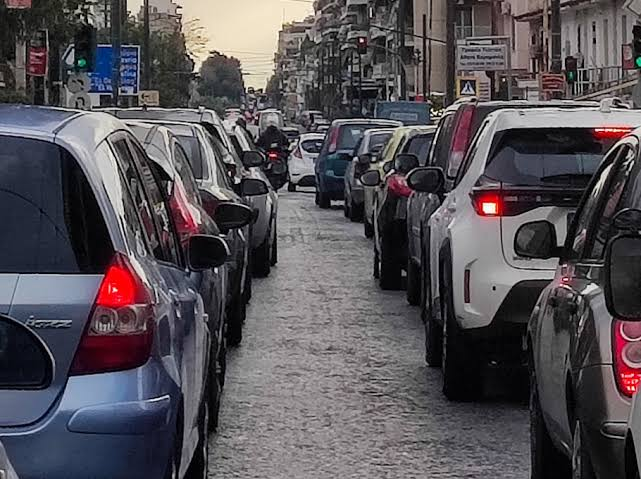 Η Ιταλία καταργεί τα τέλη κυκλοφορίας για 7 στα 10 ΙΧ – Και στην Ελλάδα;