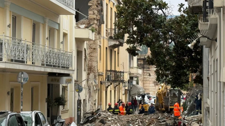 Εντοπίστηκε και δεύτερη σορός στα συντρίμμια του κτηρίου που κατέρρευσε στην Πλάκα