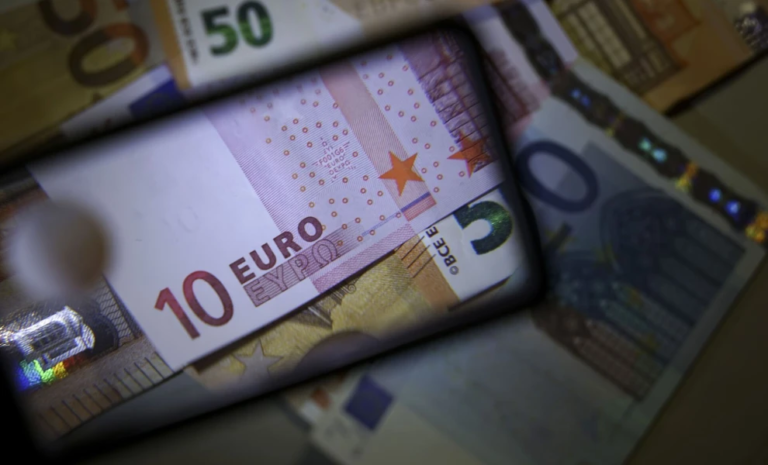 «Φορομπόνους» στους συνεπείς και κίνητρα για επενδύσεις – Οι αλλαγές που προτείνονται για τη ΔΕΘ