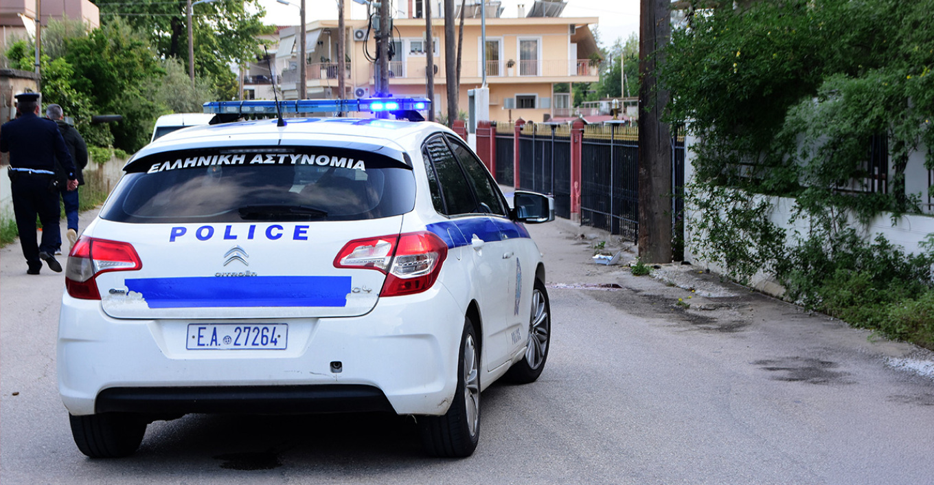 Είχε θαμμένη τη μητέρα της στην αυλή του σπιτιού για να παίρνει τη σύνταξη – Πώς αποκαλύφθηκε η υπόθεση