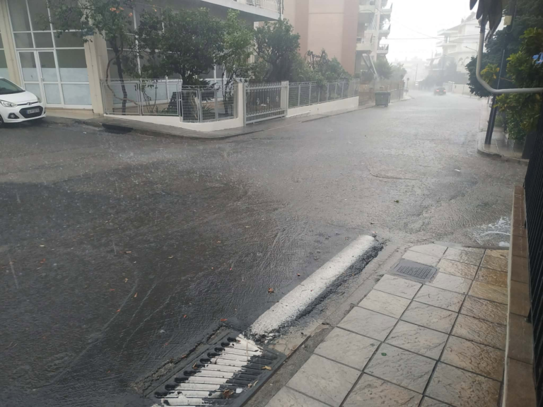 Ποτάμια οι δρόμοι στο Αγρίνιο: Σφοδρή χαλαζόπτωση! (ΦΩΤΟ – ΒΙΝΤΕΟ)