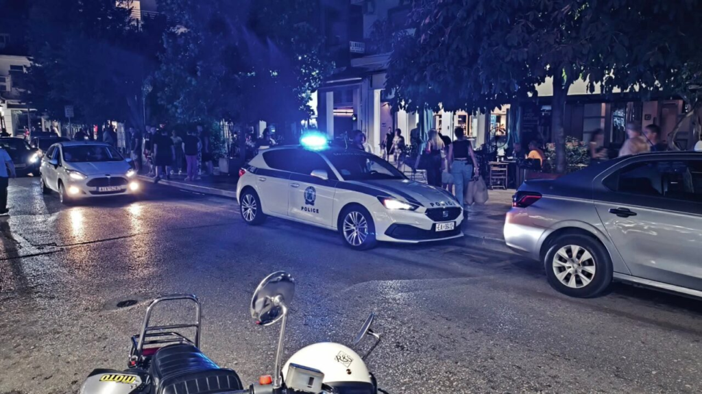 Τροχαίο στο κέντρο του Αγρινίου: Ο τραυματίας του δικύκλου μετά τον τραυματισμό του τράπηκε σε φυγή