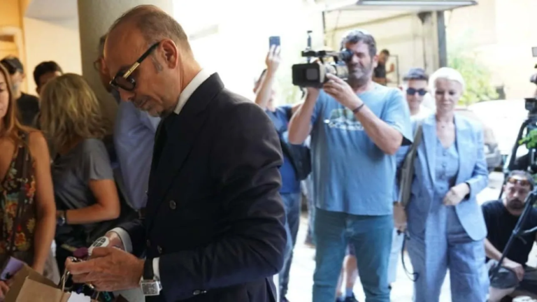 Μαζωνάκης: Αστυνομικοί, Εισαγγελείς και Ιατρικός Σύλλογος για αυτοψία στο ιατρείο που υπέστη ανακοπή