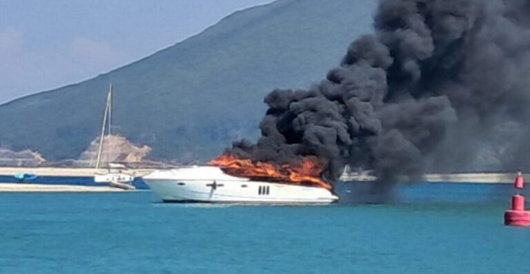 Φωτιά σε θαλαμηγό στη Λευκάδα: Σώοι οι τρεις επιβαίνοντες