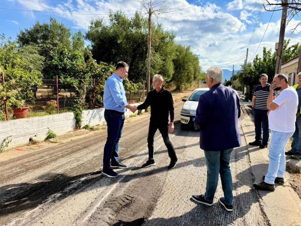 Μεσολόγγι: 3 χιλιόμετρα άσφαλτος στον Άγιο Θωμά – Ξεκίνησαν οι εργασίες από την Περιφέρεια