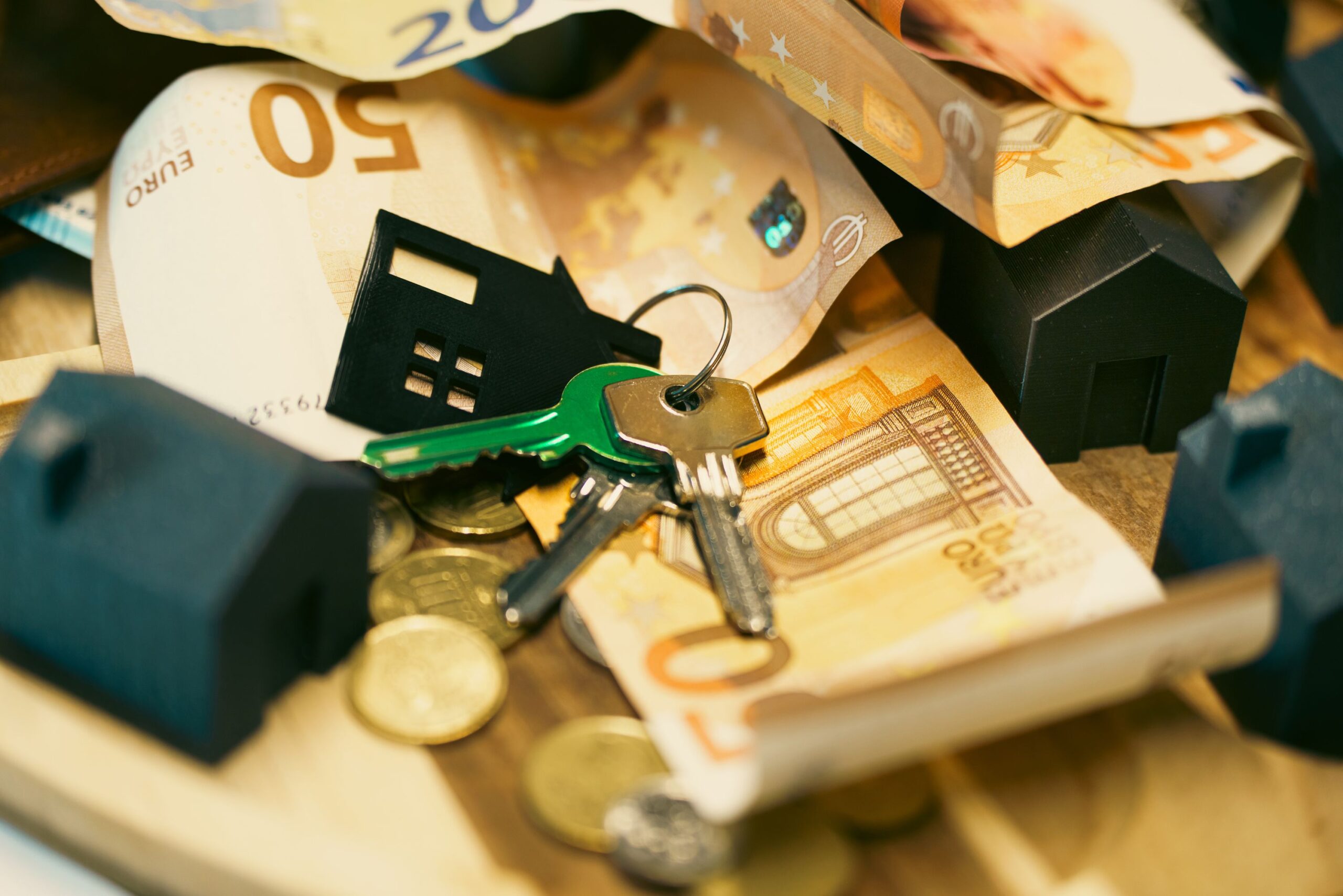 ΑΑΔΕ: Παράταση στην υποχρεωτική καταβολή ενοικίων μέσω τράπεζας