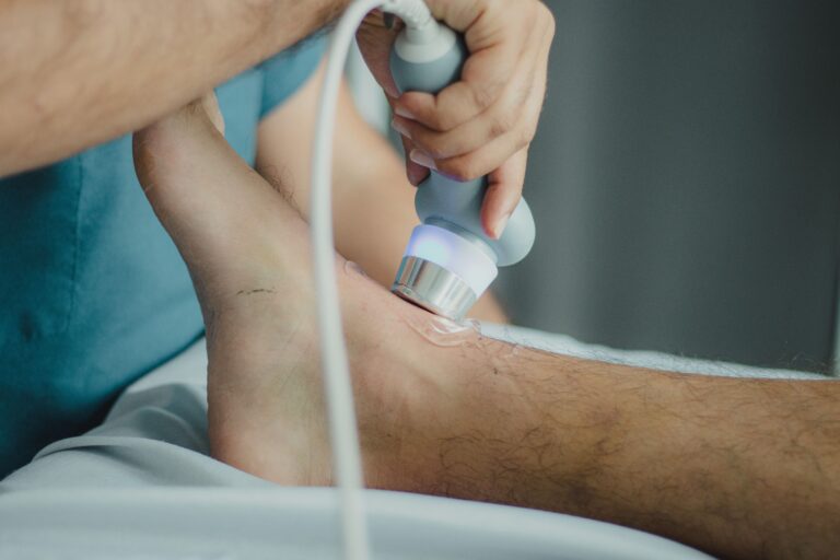 Επανάσταση στην υγεία: Φορητή συσκευή τεχνητής νοημοσύνης «πιάνει» τις φλεβικές θρομβώσεις στο σπίτι – Έτοιμη το 2027