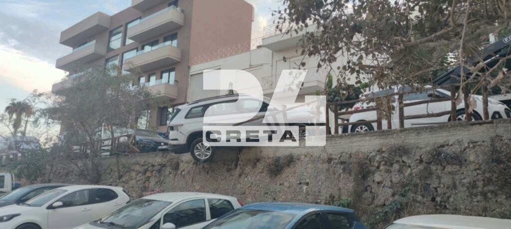 Τρελή πορεία τζιπ στα Χανιά: Παρέσυρε πέντε αυτοκίνητα – Το ένα κρέμασε πάνω από πάρκινγκ