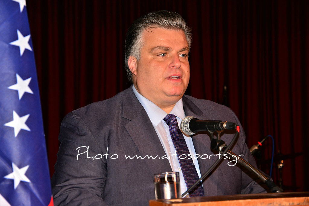 Καραπάνος για ΑΕΜ: «Στα 200 χρόνια από την Έξοδο δεν συζητάμε για λουκέτο» – Έτοιμος να συνεισφέρει προσωπικά