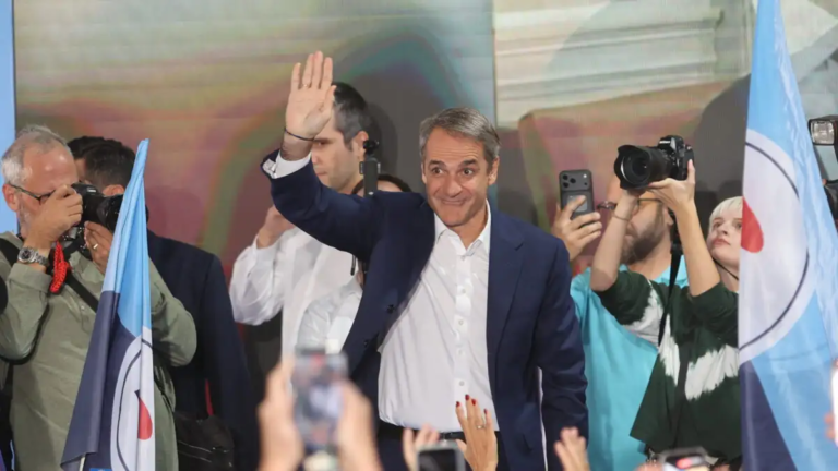 Ηχηρές απουσίες στην εκδήλωση για τα 52α γενέθλια της ΝΔ