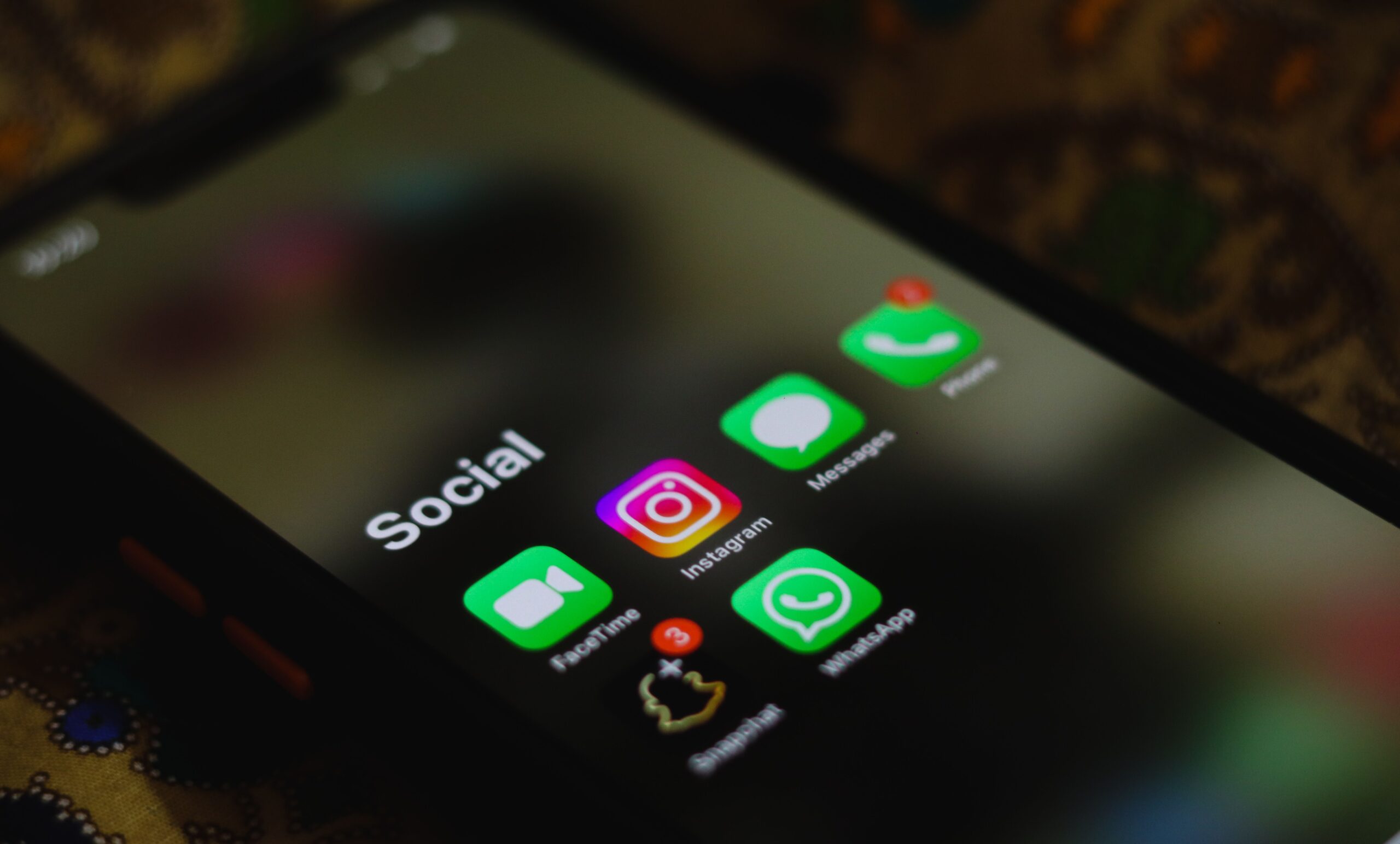 Social media: Τη Δευτέρα οι ανακοινώσεις για τα ηλικιακά όρια ανηλίκων – Σκέρτσος, Γεωργιάδης και Παπαστεργίου παρουσιάζουν το νέο πλαίσιο