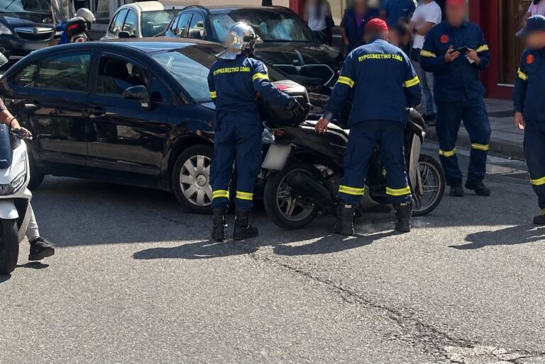 Σοβαρό τροχαίο στο Αγρίνιο: Δικυκλιστής τραυματίστηκε σε σύγκρουση με ΙΧ – Κινητοποίηση Πυροσβεστικής